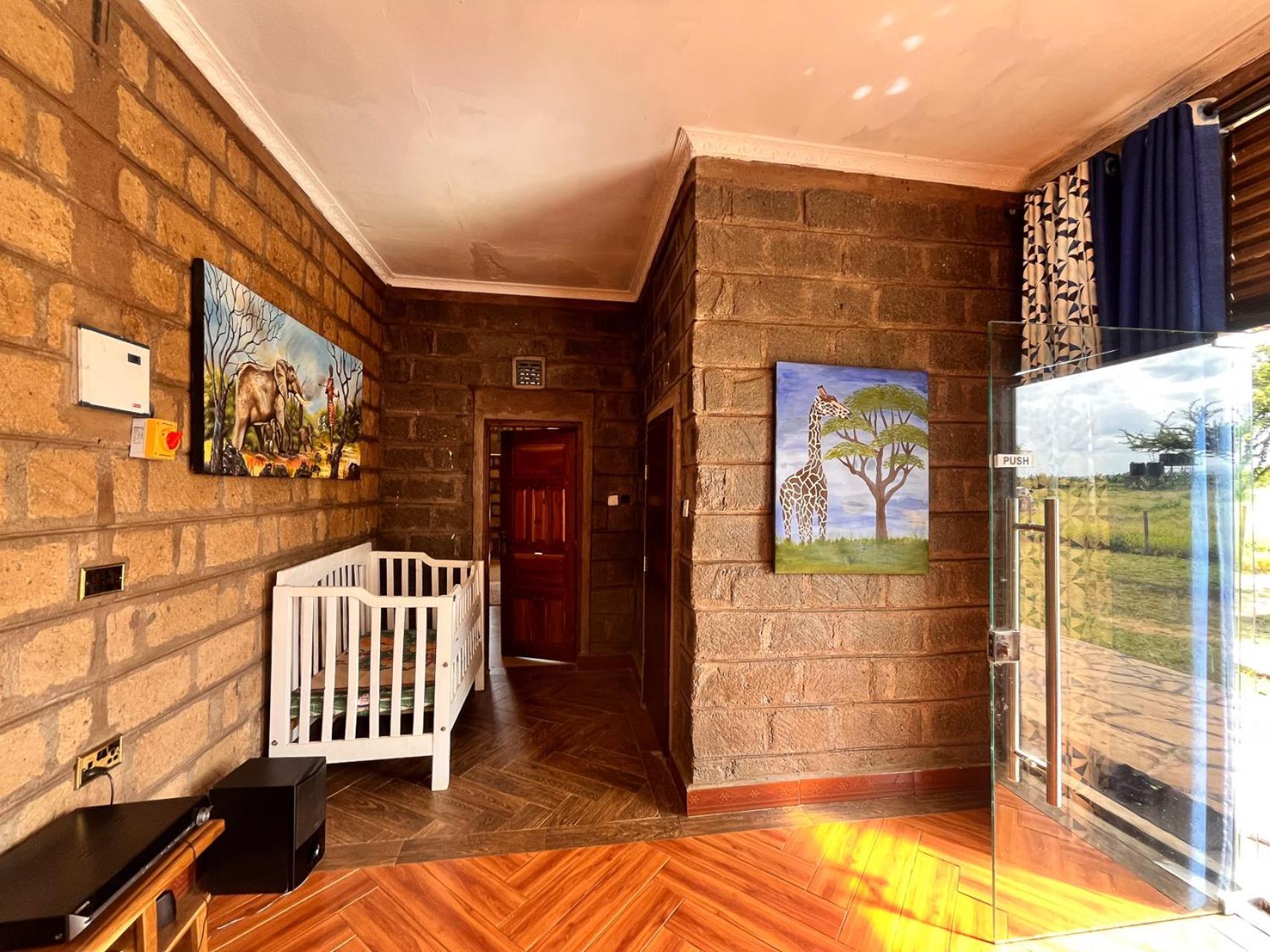 Amboseli Glass House Oloitokitok ภายนอก รูปภาพ