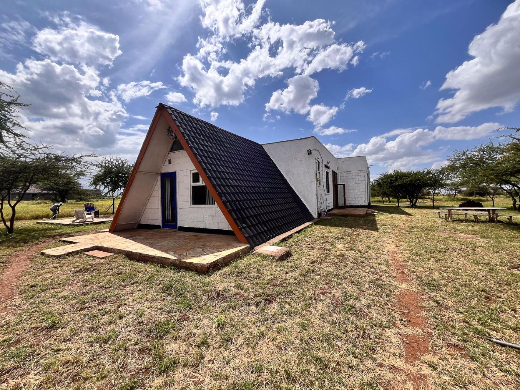 Amboseli Glass House Oloitokitok ภายนอก รูปภาพ