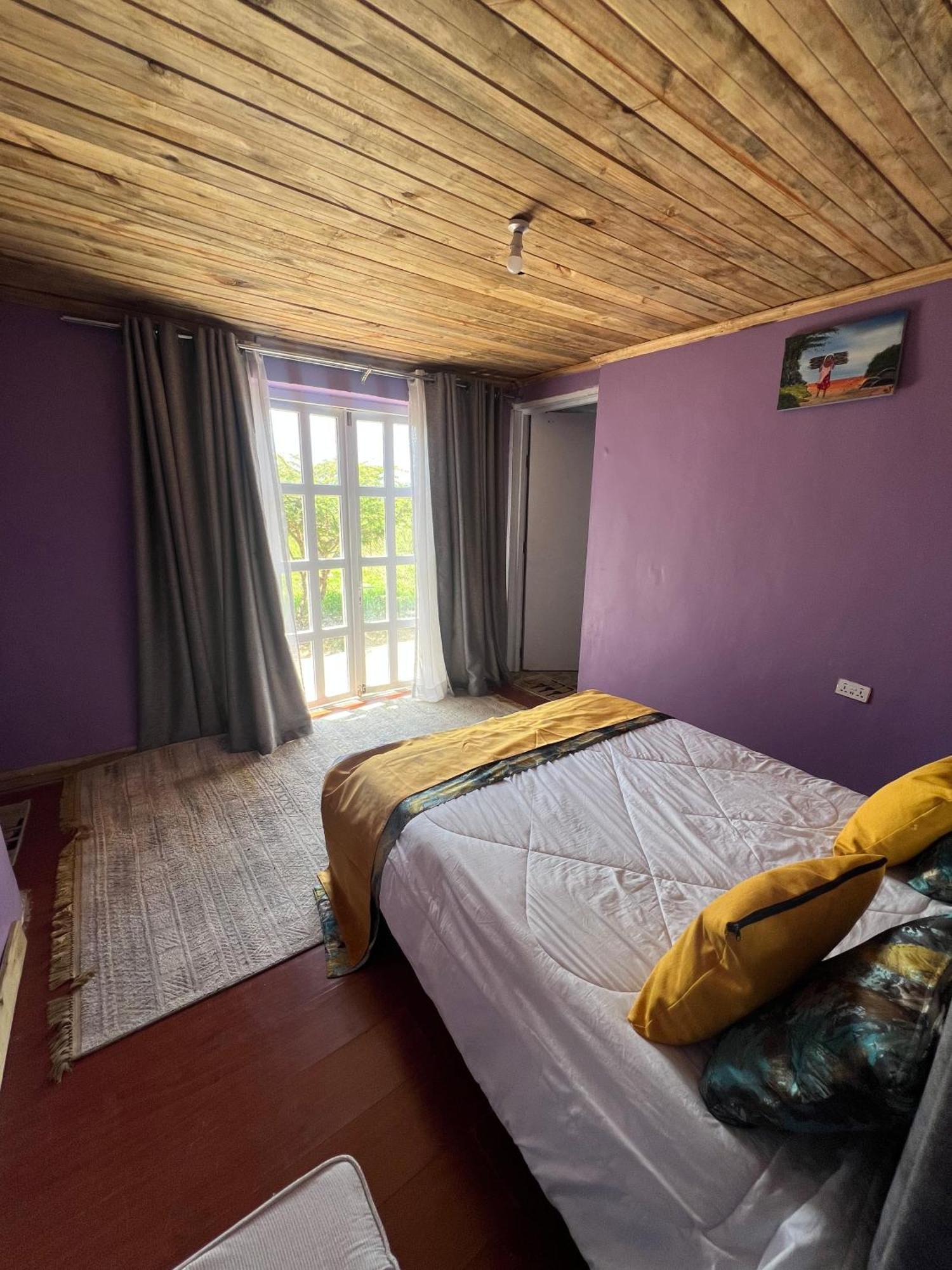 Amboseli Glass House Oloitokitok ภายนอก รูปภาพ