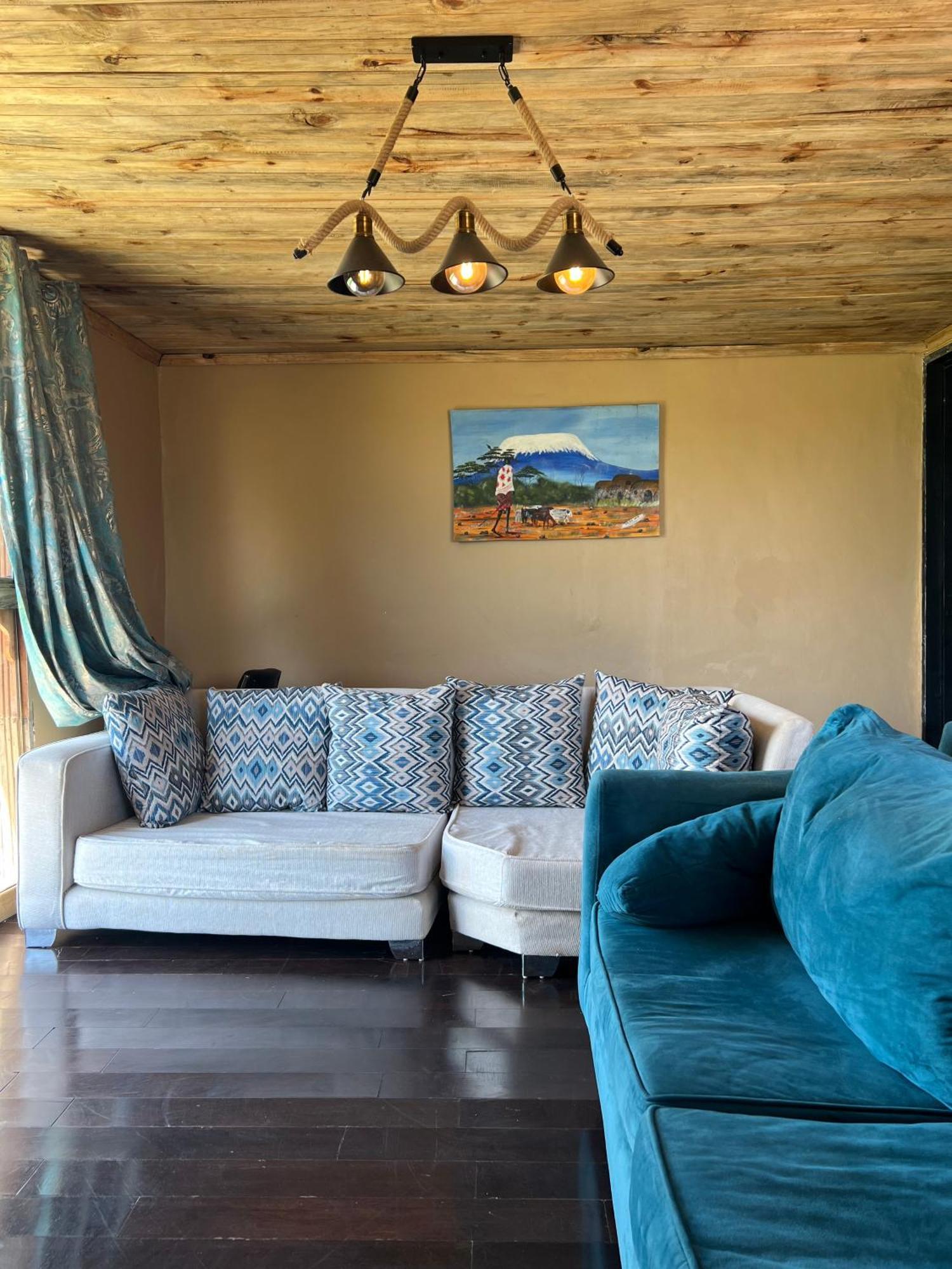 Amboseli Glass House Oloitokitok ภายนอก รูปภาพ
