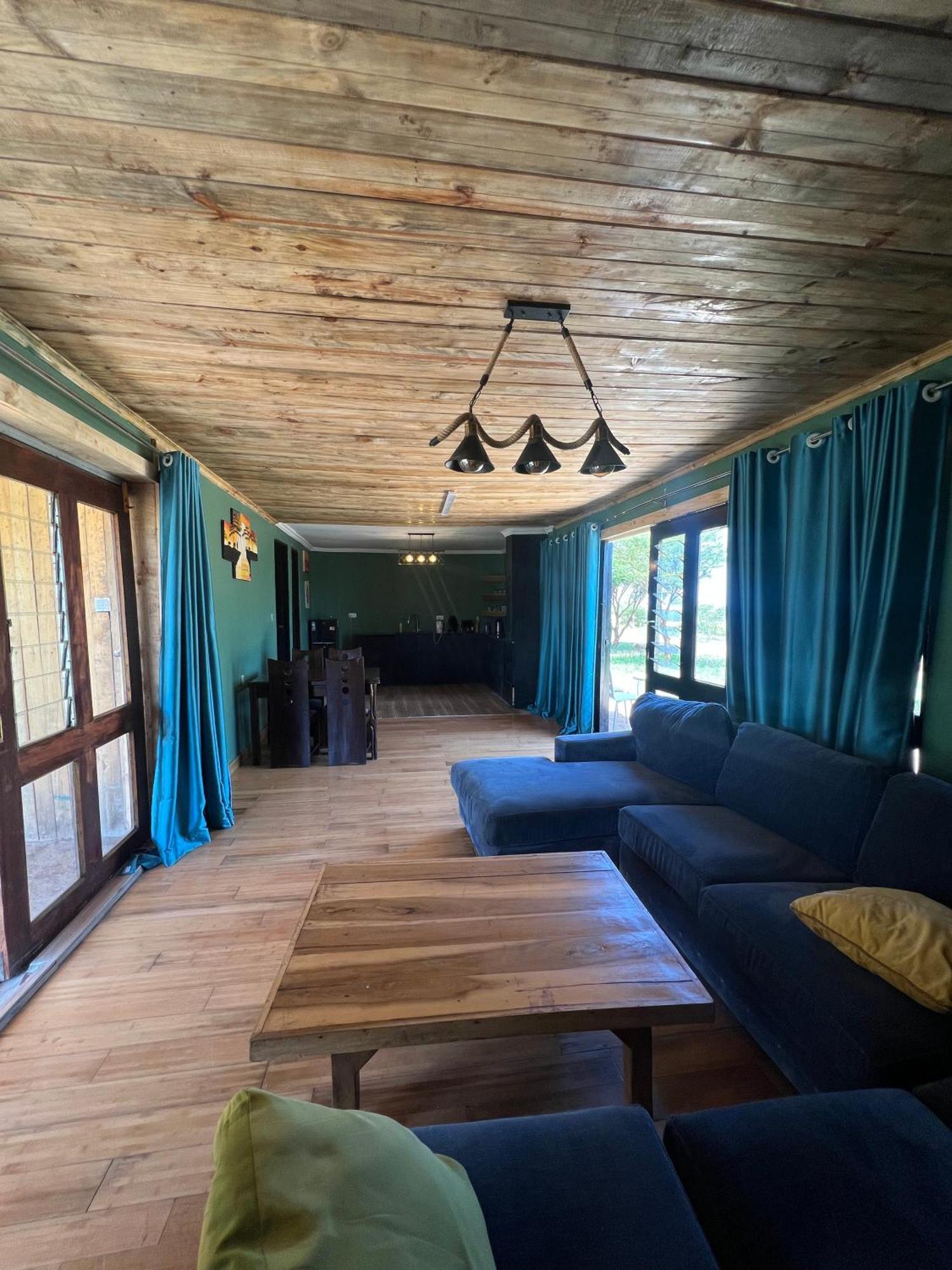 Amboseli Glass House Oloitokitok ภายนอก รูปภาพ